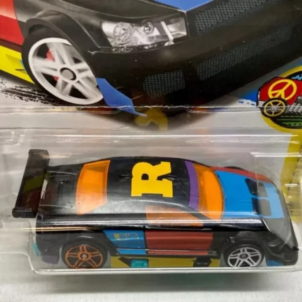 Hot Wheels Amazoom 218/365 HW Art Cars 9/10 Black Multi Color Graphics‎ 1:64 NIP